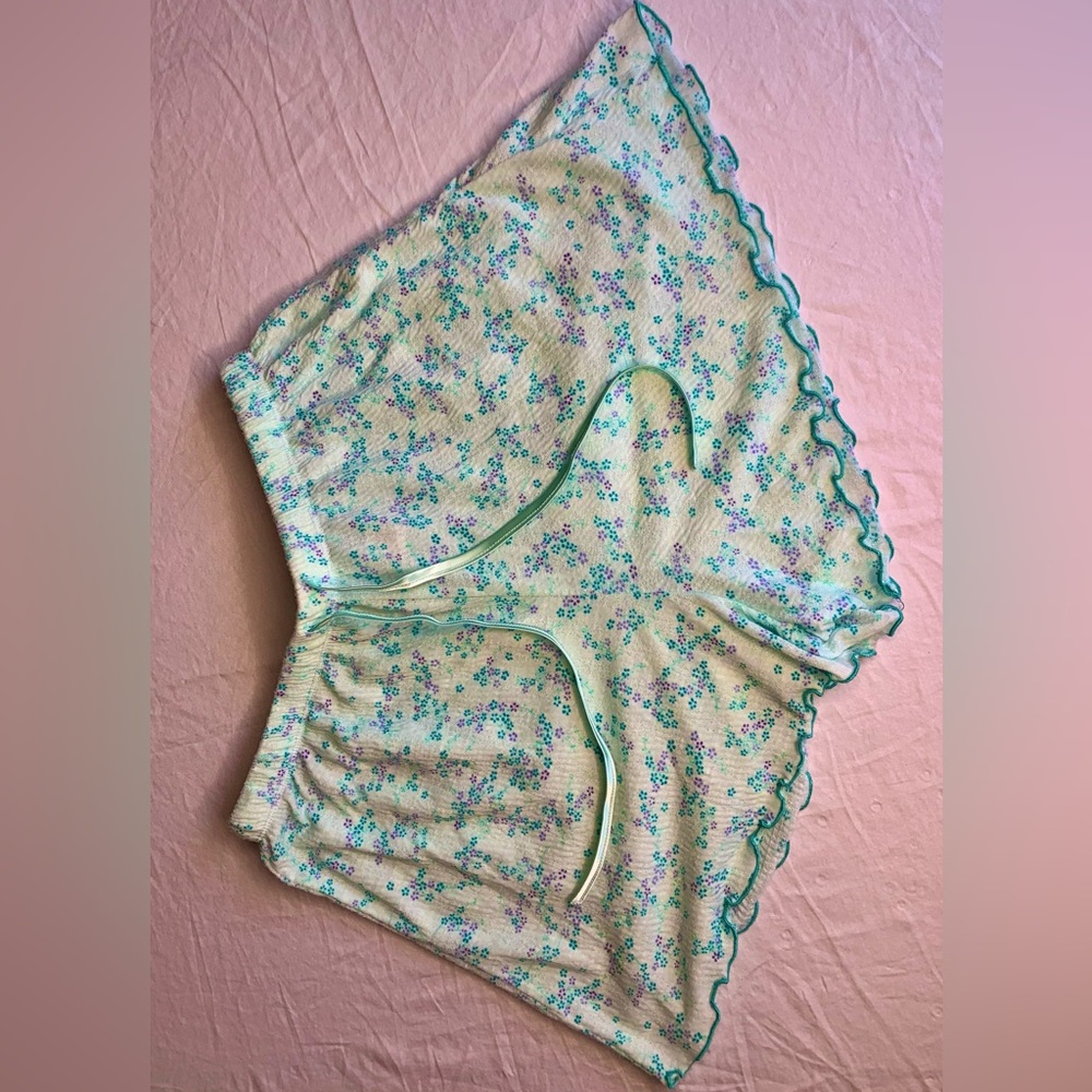 JACLYN INTIMATES - Picture 3 of 7